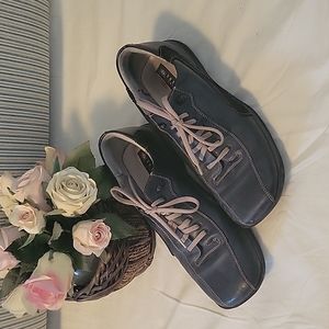 Men's Sketcher Shoes